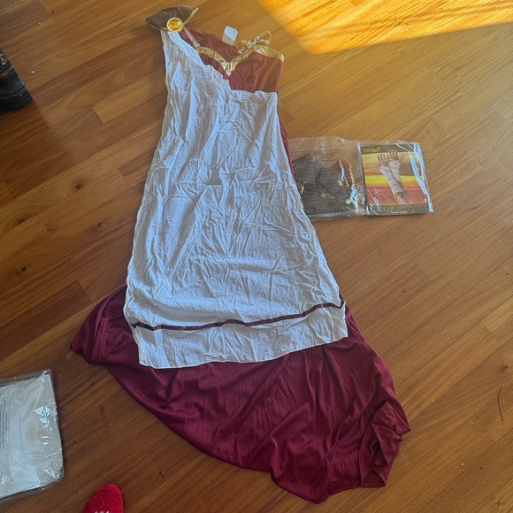 Spartan Goddess Adult Costume - Red and White size 8-12 M/L - Picture 2 of 7